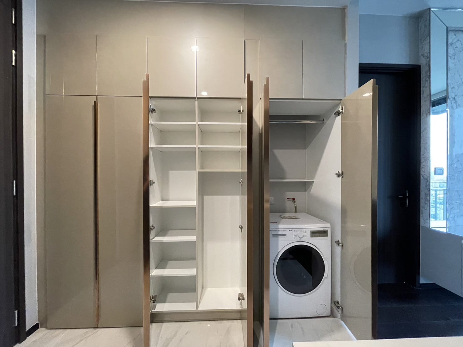 1 Bedroom, 1Bathroom 47sqm size 17th Flr at LAVIQ Sukhumvit 57 For Rent 55,000/Month