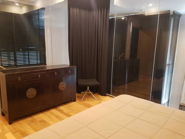 1 Bedroom, 1Bathroom 90sqm size 9th Flr at The Emporio Place For Rent 60,000/Month