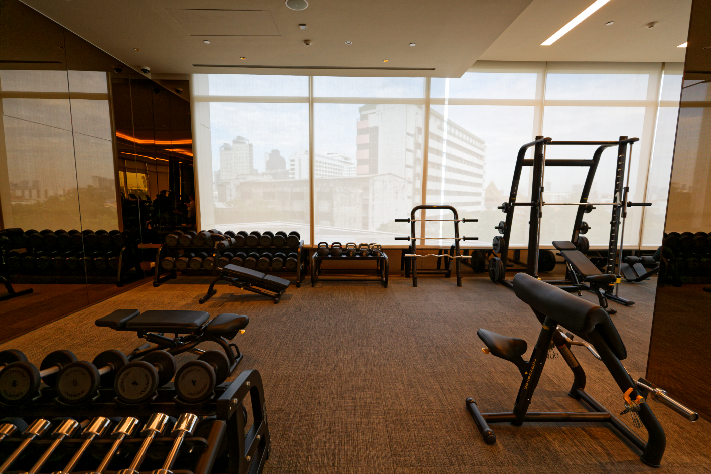 3 Bedrooms, 3 Bathrooms 194sqm 51st Flr at Four Seasons Private Residences For Sale 110MB