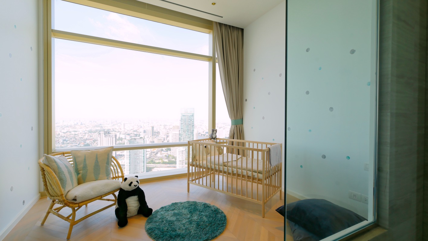 3 Bedrooms, 3 Bathrooms 194sqm 51st Flr at Four Seasons Private Residences For Sale 110MB
