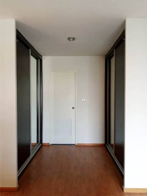 2 Bedrooms, 2 Bathrooms 131sqm 5th Flr @ The Capital Sukhumvit 30/1 For Rent 55,000THB/Month