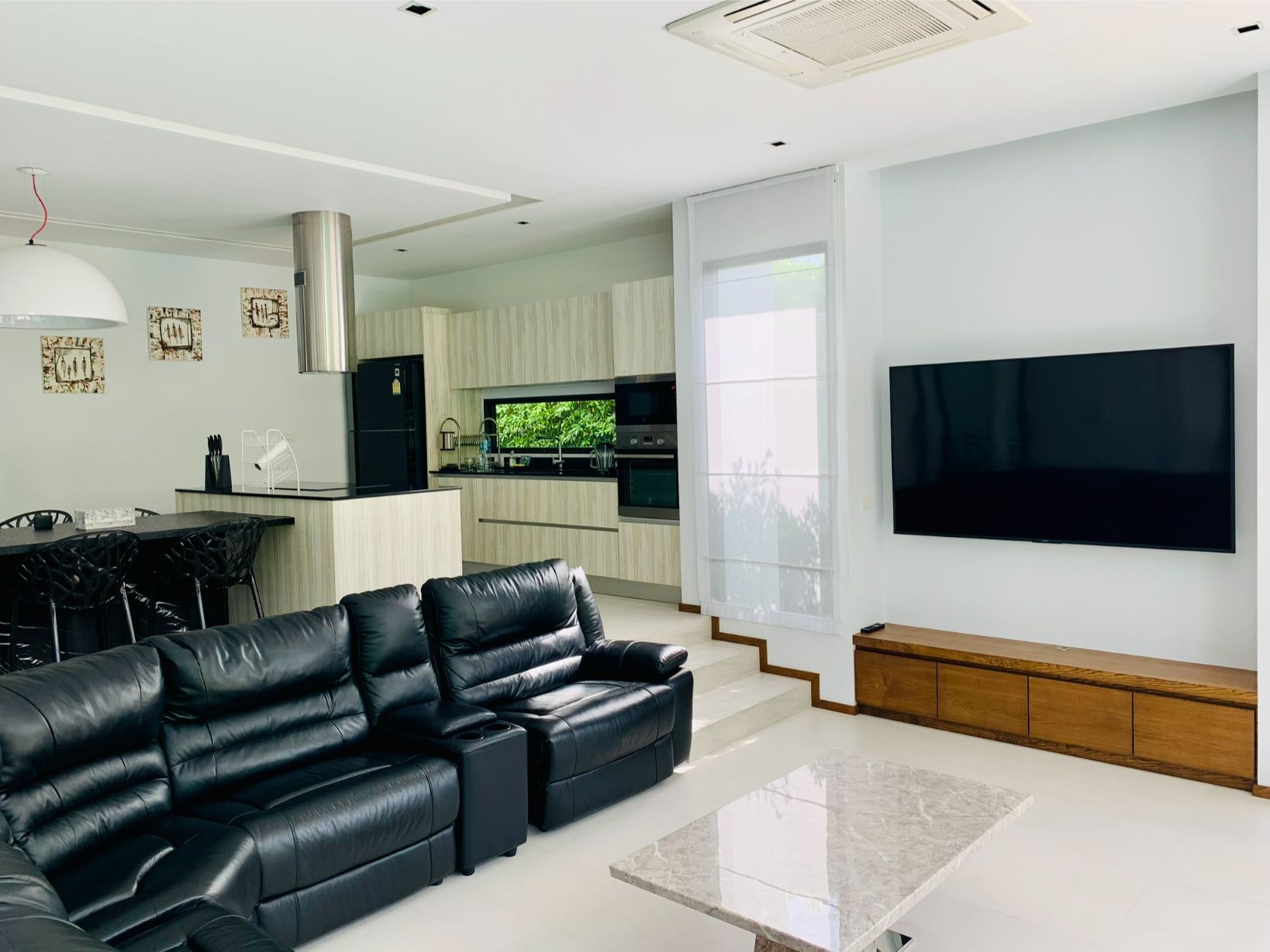 3 Bedrooms, 3 Bathrooms 260sqm @Civetta Pool Villa 1 For Rent 260,000THB/Month