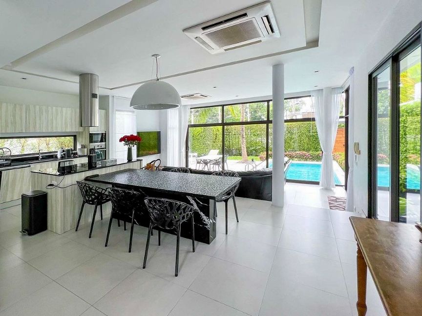 3 Bedrooms, 3 Bathrooms 260sqm @Civetta Pool Villa 1 For Rent 260,000THB/Month