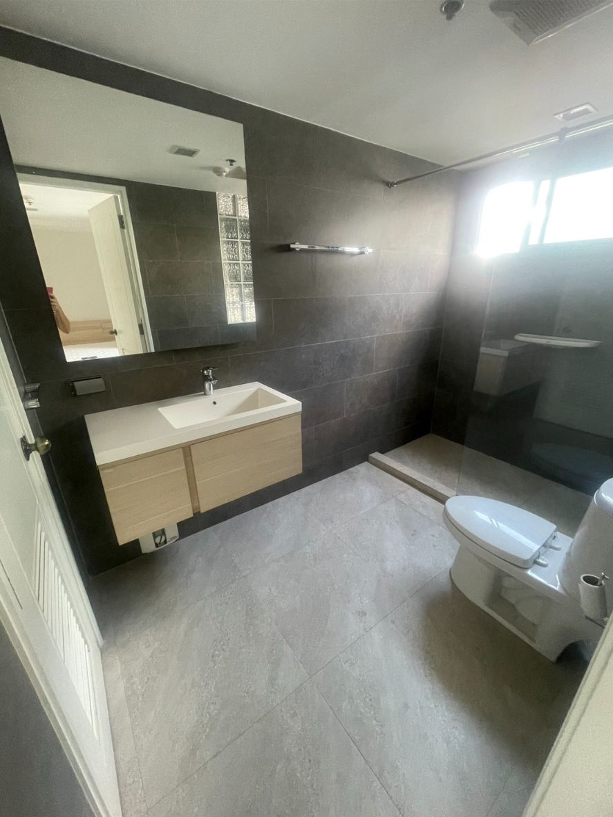 3 Bedrooms, 2 Bathrooms 135sqm @Prime Mansion Sukhumvit 31 For Rent 70K & Sale for 23MB