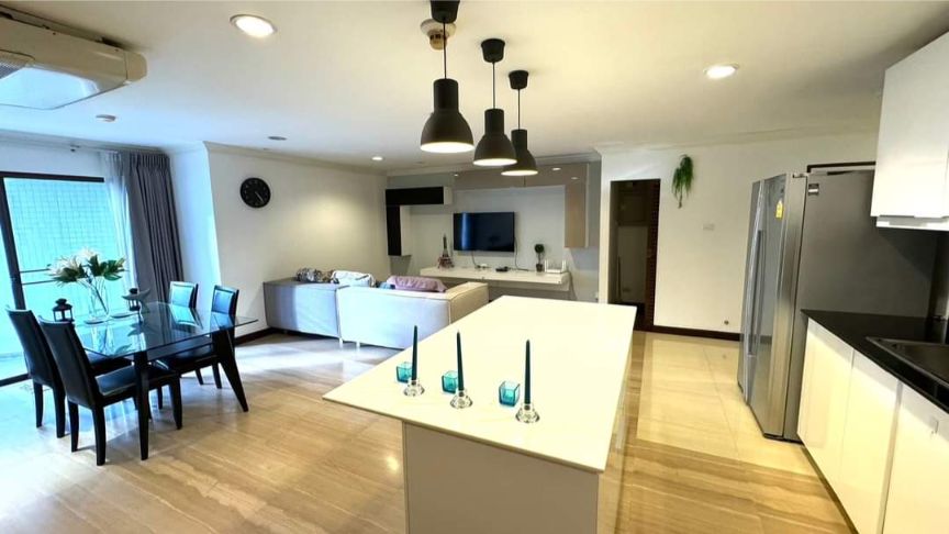 3 Bedrooms, 3 Bathrooms 114sqm @Richmond Palace Sukhumvit 43 For Rent 60K & Sale 16.5MB