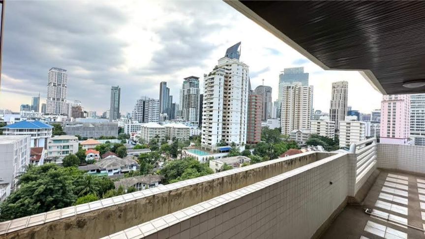 3 Bedrooms, 3 Bathrooms 114sqm @Richmond Palace Sukhumvit 43 For Rent 60K & Sale 16.5MB
