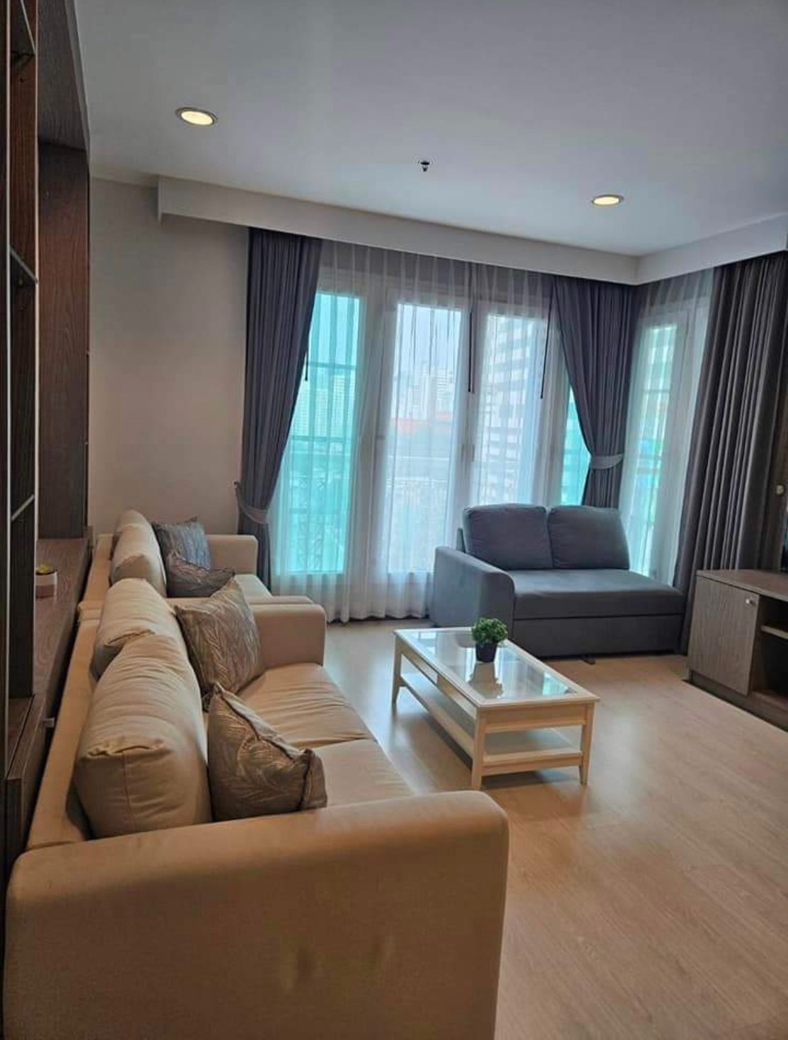 3 Bedrooms, 3 Bathrooms 114sqm @CitiSmart Sukhumvit 18 For Rent 50,000/Month