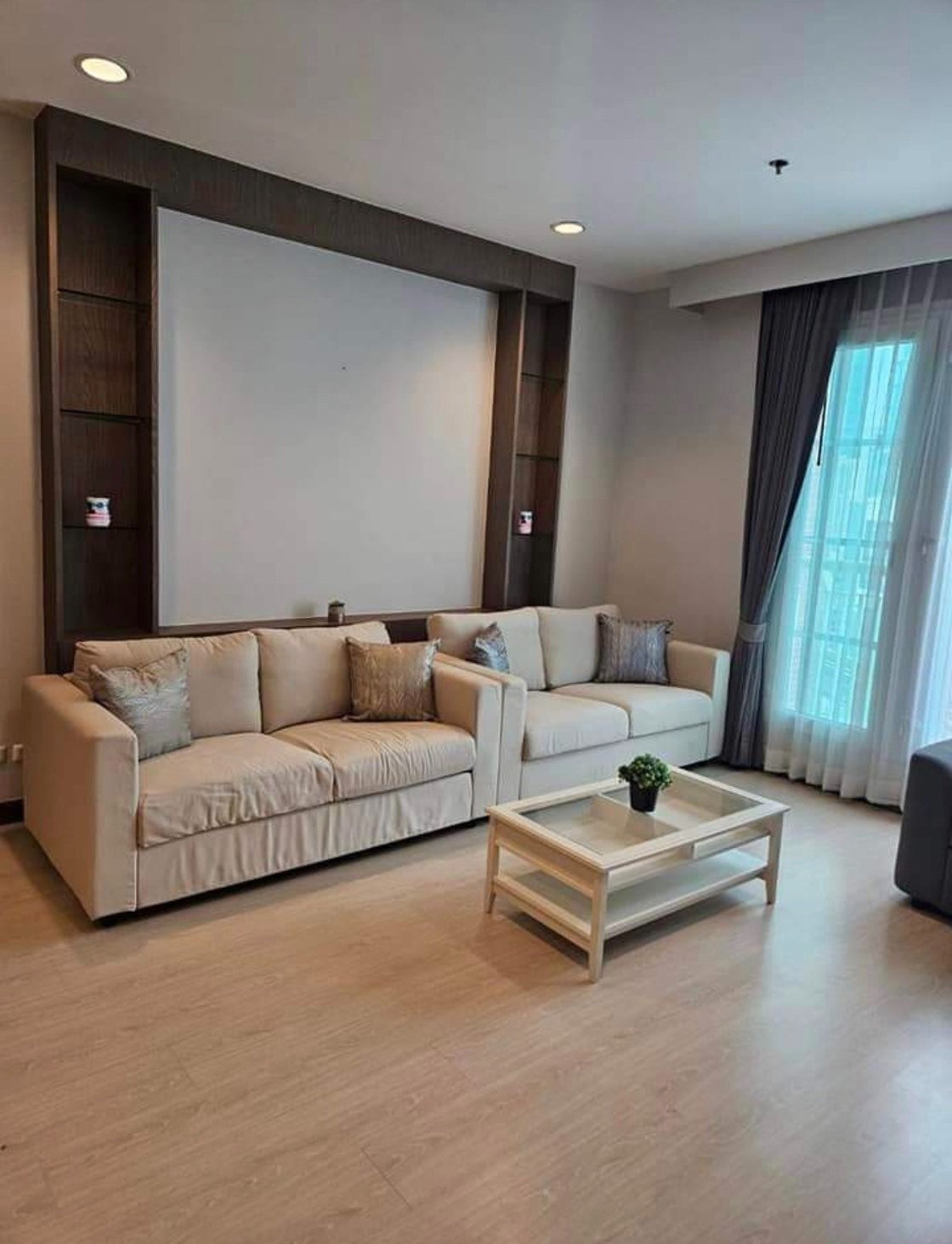 3 Bedrooms, 3 Bathrooms 114sqm @CitiSmart Sukhumvit 18 For Rent 50,000/Month