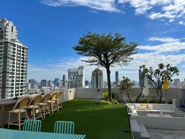 4 Bedrooms, 3 Bathrooms + 1 Toilet 514sqm @D.S. Tower 1 Sukhumvit 33 For Sale 48MB
