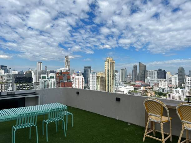 4 Bedrooms, 3 Bathrooms + 1 Toilet 514sqm @D.S. Tower 1 Sukhumvit 33 For Sale 48MB