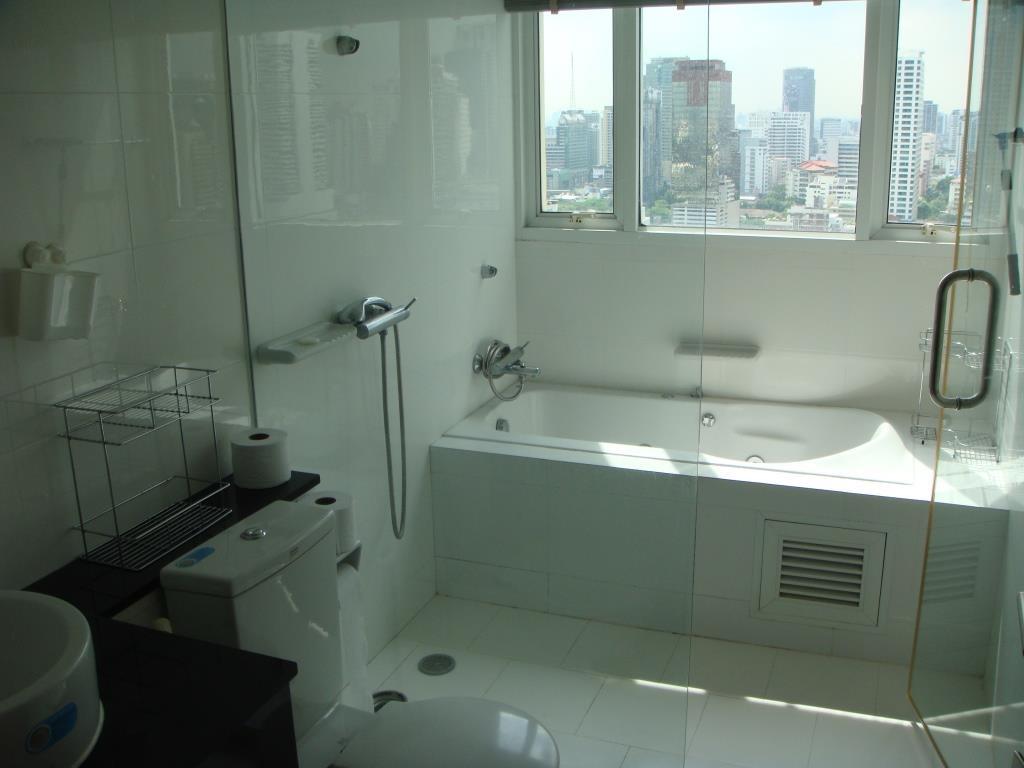 2 Bedrooms, 2 Bathrooms 87sqm @Sukhumvit City Resort For Rent 35,000THB/Month