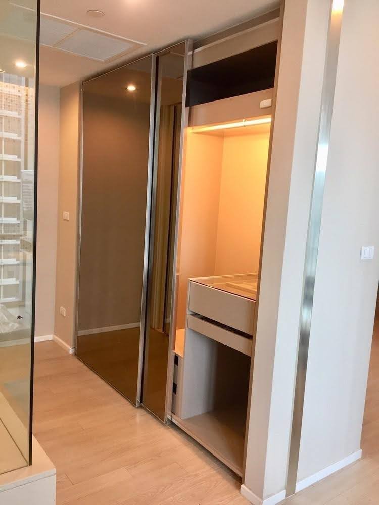 1 Bedroom, 1 Bathroom 50sqm 25th Flr @The Room Sukhumvit 21 For Rent 37,000/Month