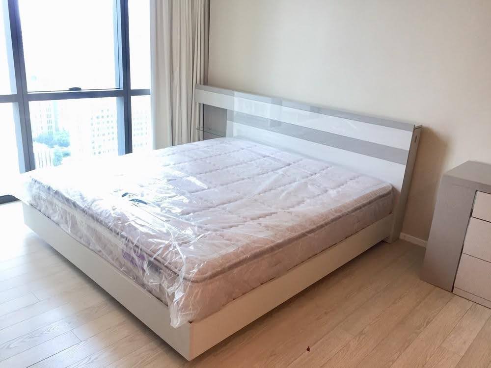 1 Bedroom, 1 Bathroom 50sqm 25th Flr @The Room Sukhumvit 21 For Rent 37,000/Month