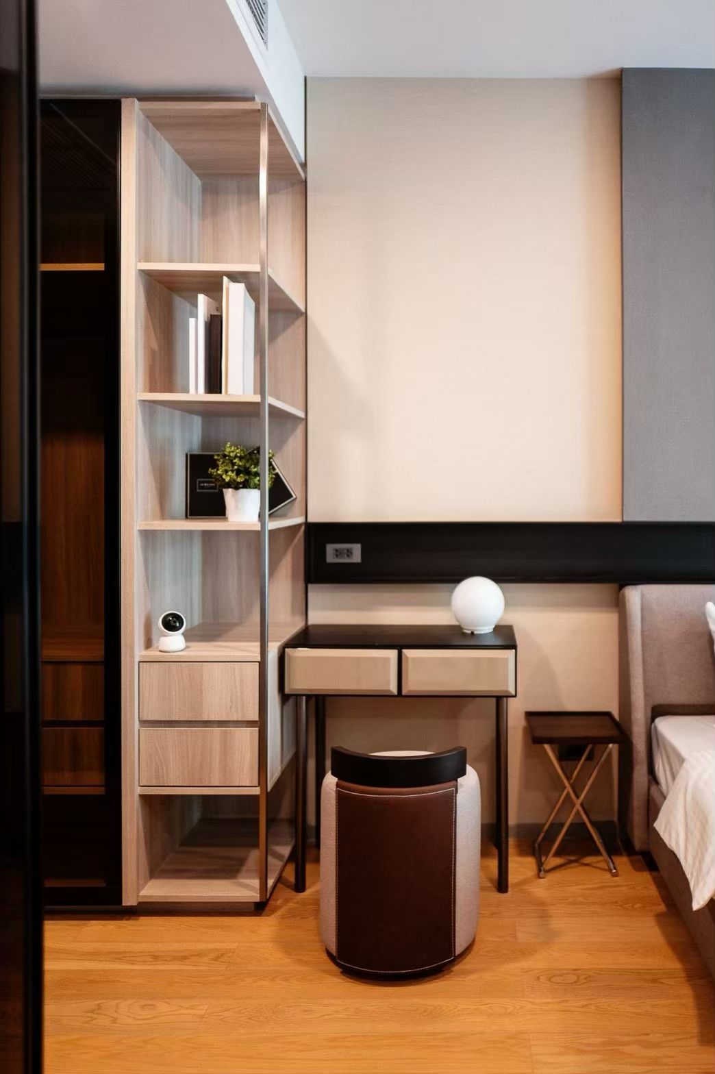 2 Bedrooms, 2 Bathrooms 80sqm 2nd Flr @FYNN Sukhumvit 31 For Rent 65,000THB
