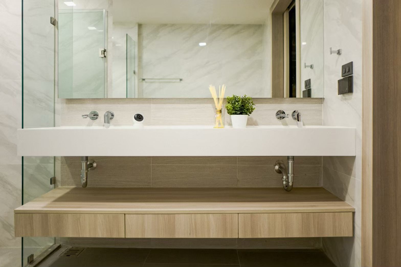 2 Bedrooms, 2 Bathrooms 80sqm 2nd Flr @FYNN Sukhumvit 31 For Rent 65,000THB