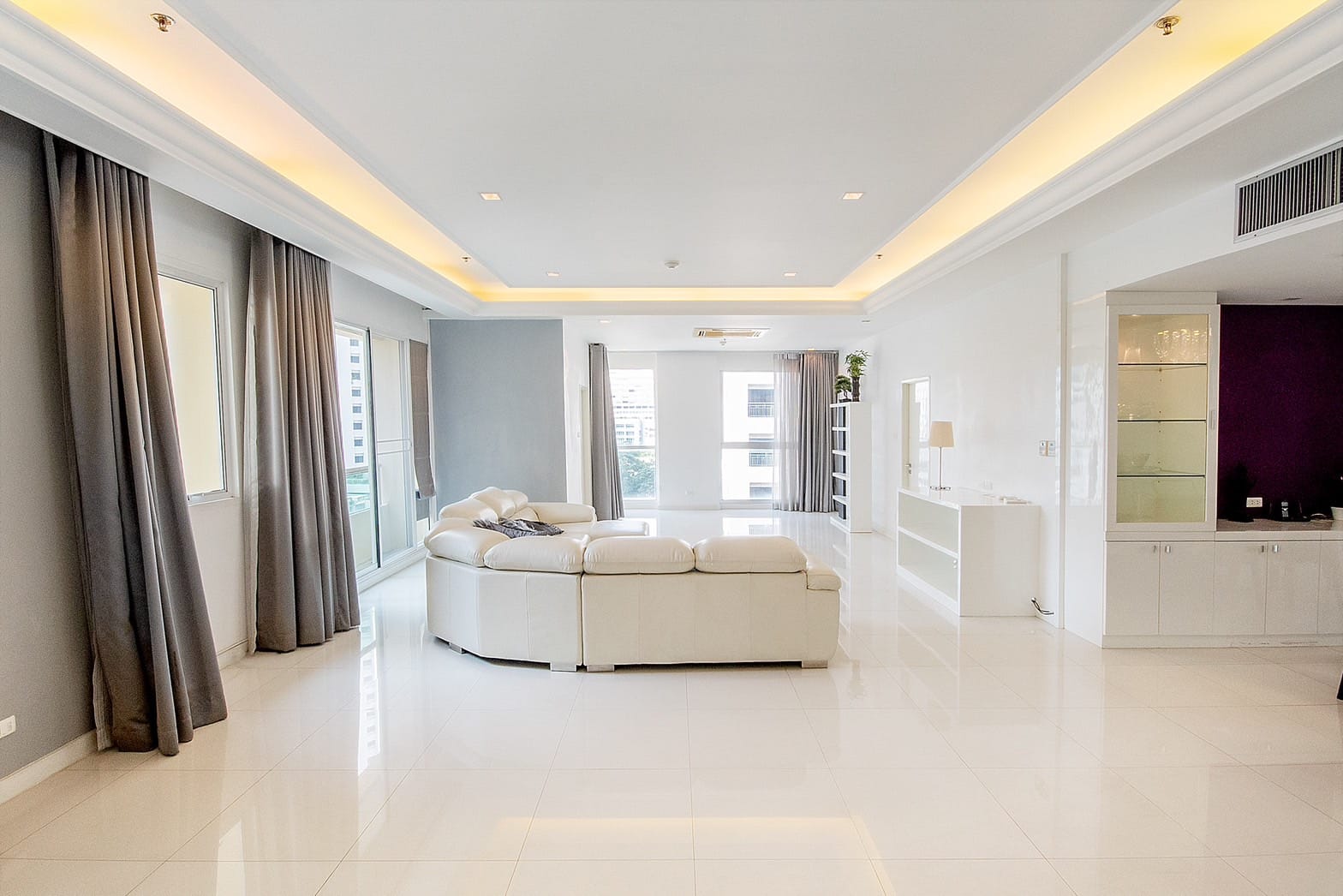 4 Bedrooms, 4 Bathrooms + 1 Maid Room 357sqm 2nd Flr @Sukhumvit City Resort For Rent 120K & For Sale 40MB