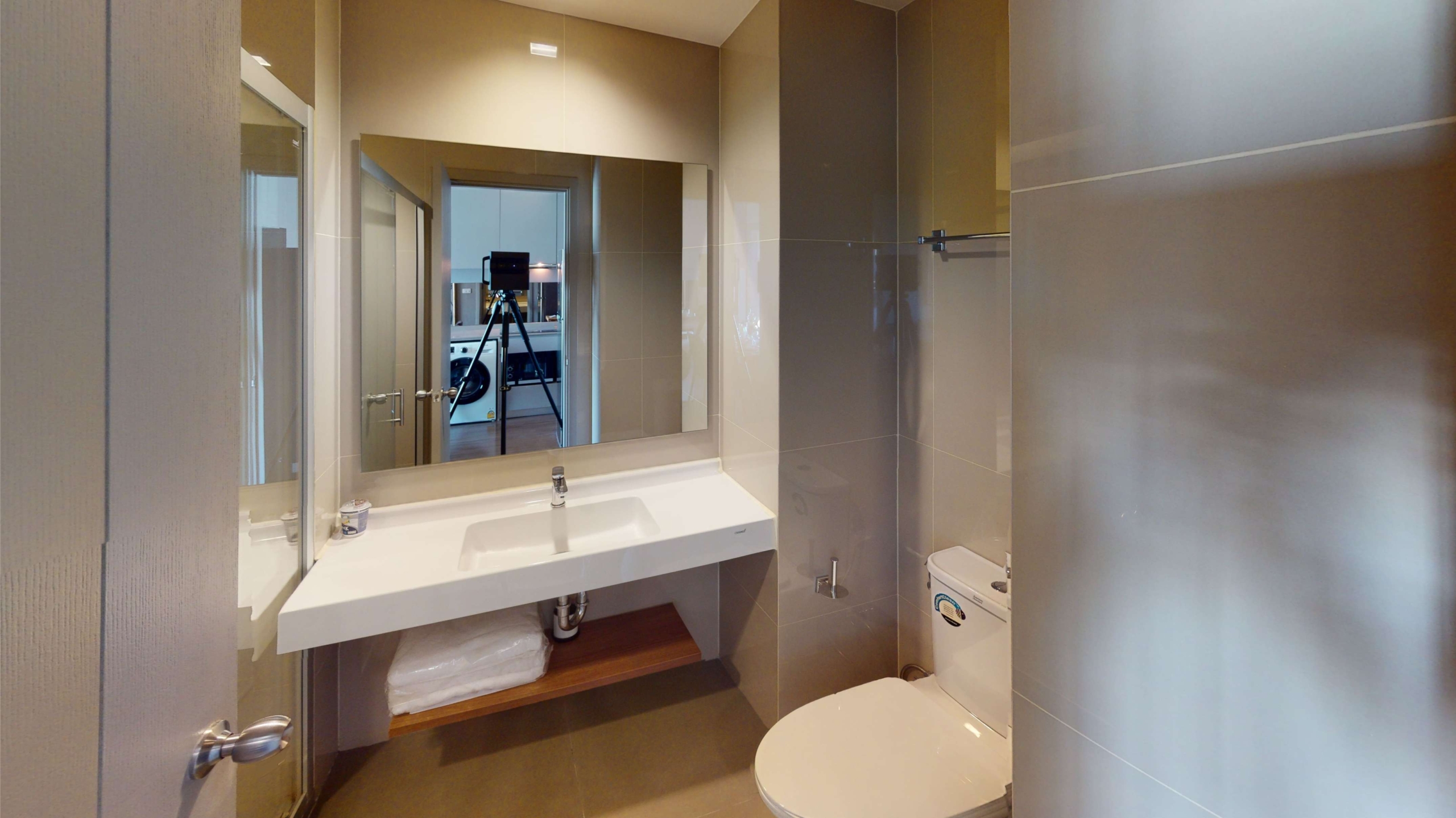 2 Bedrooms, 2 Bathrooms 52.14sqm Ideo Sukhumvit 93 For Rent 40,000THB/Month