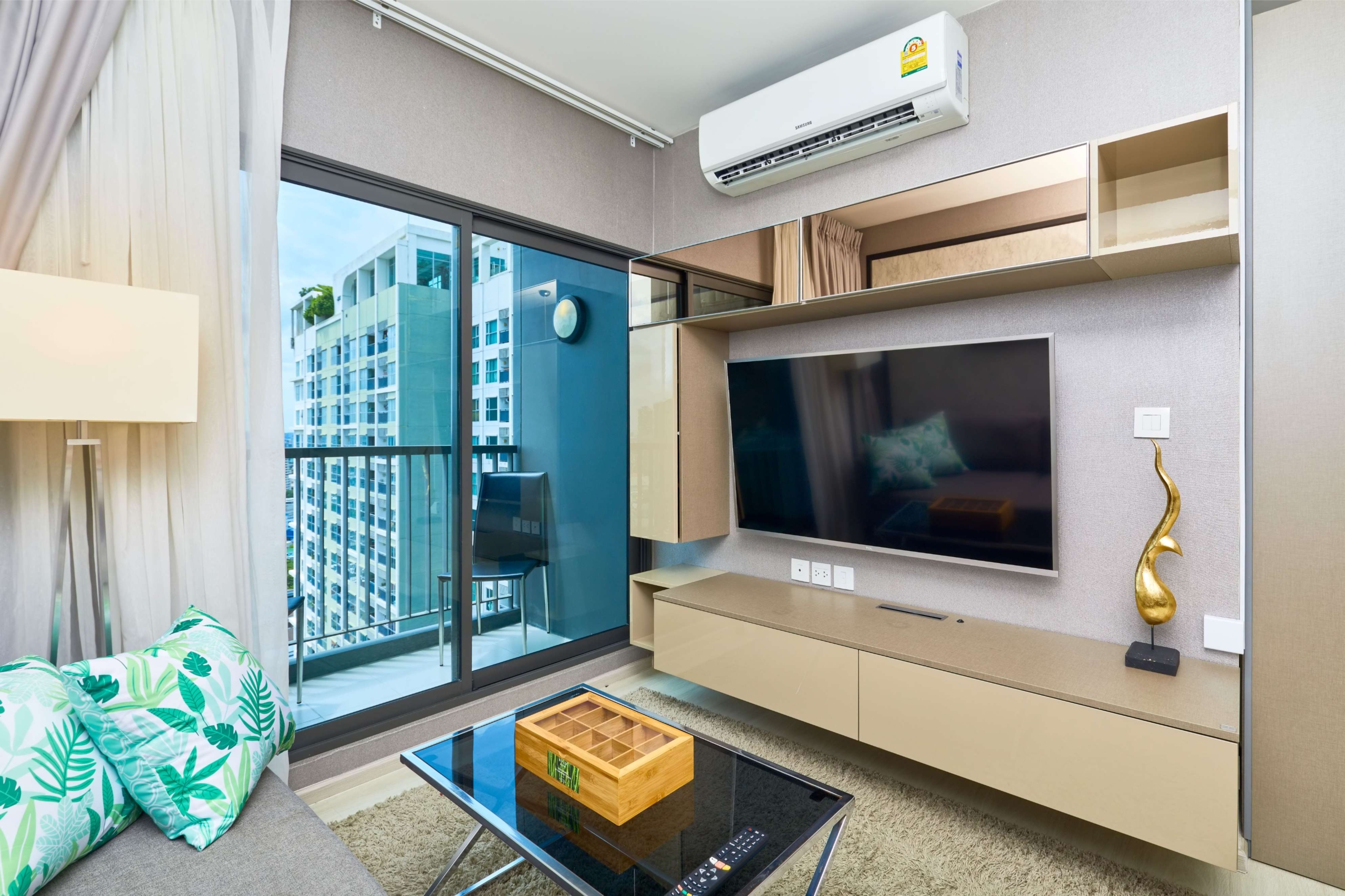 2 Bedrooms, 2 Bathrooms 50sqm Life Sukhumvit 48 For Rent 28,000THB/Month