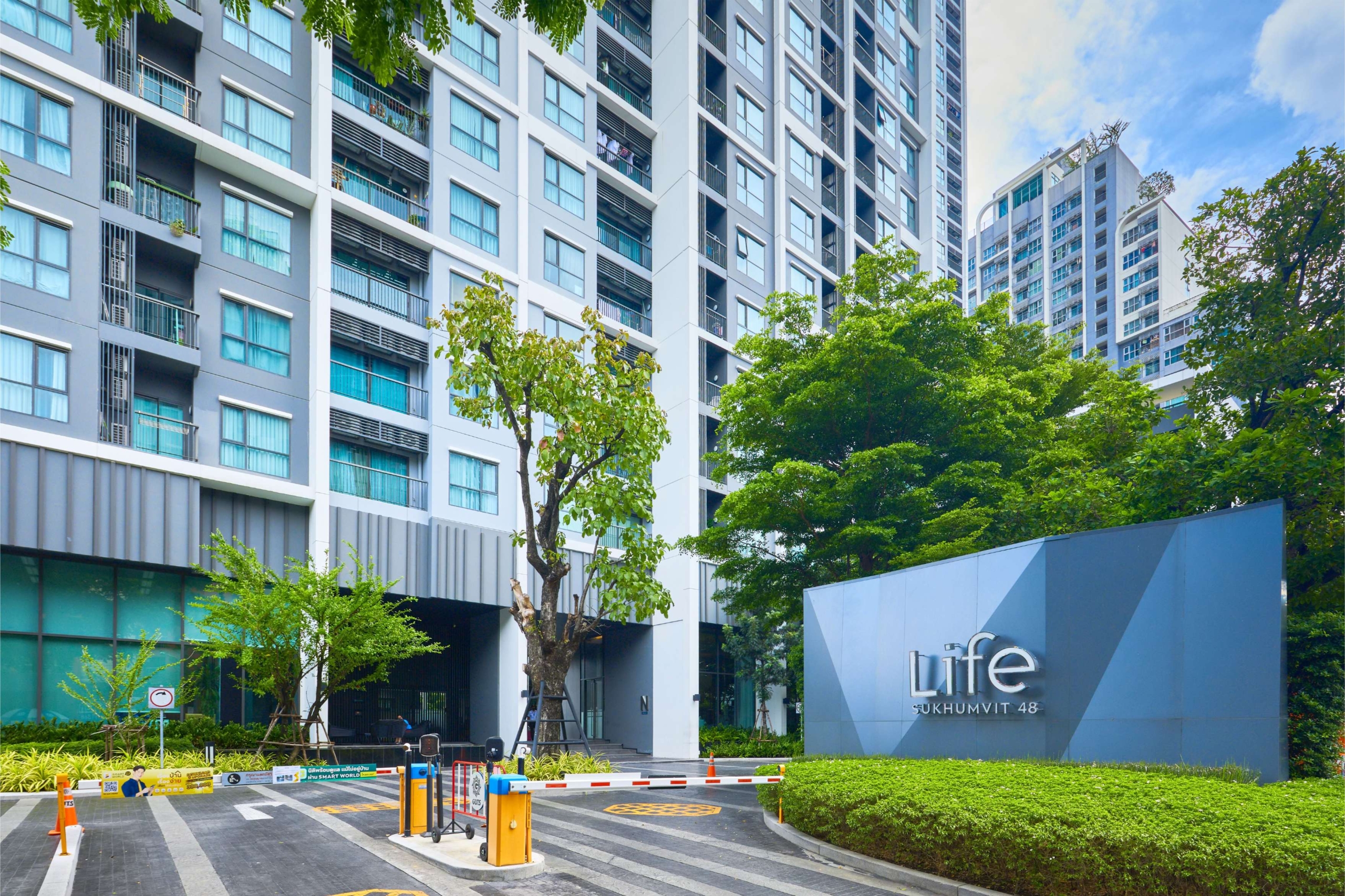 2 Bedrooms, 2 Bathrooms 50sqm Life Sukhumvit 48 For Rent 28,000THB/Month