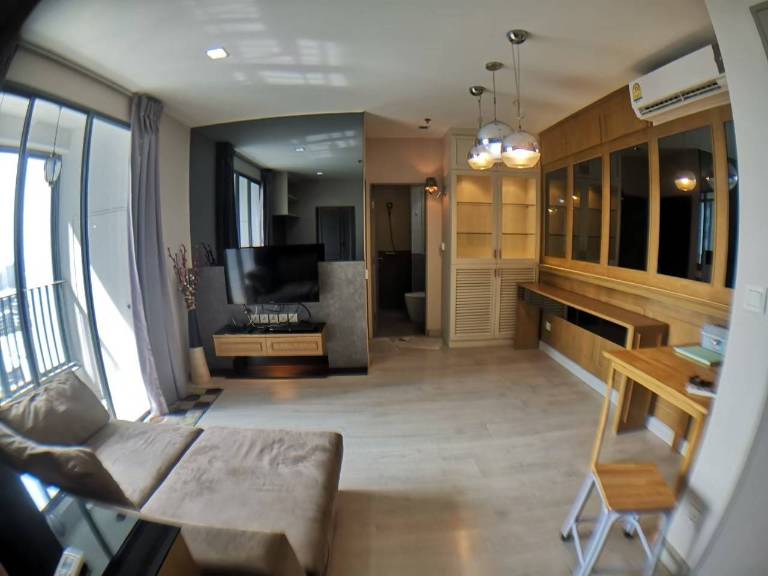 2 Bedrooms, 1 Bathroom 45.35sqm 17th Flr @ Ideo Mobi Sukhumvit 81 For Rent 27,999THB & For Sale 5,999,999MB