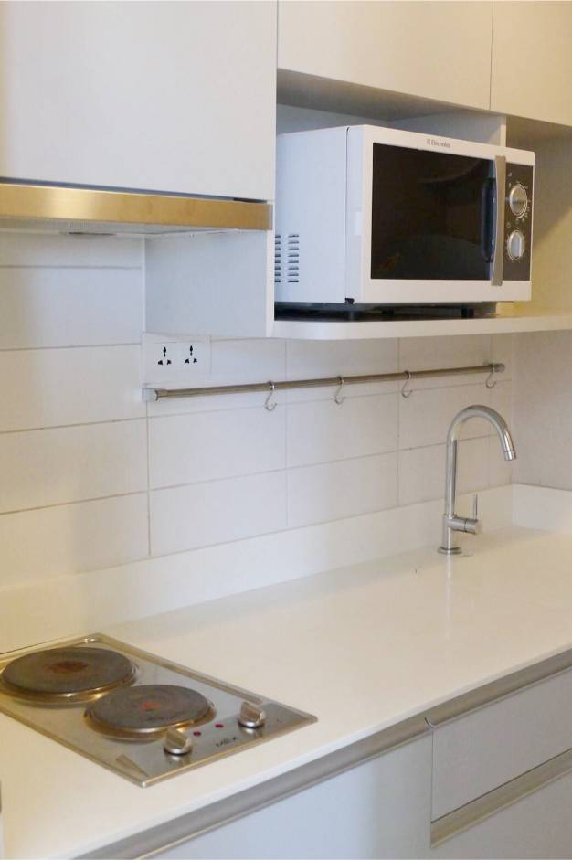2 Bedrooms, 1 Bathroom 45.35sqm 17th Flr @ Ideo Mobi Sukhumvit 81 For Rent 27,999THB & For Sale 5,999,999MB