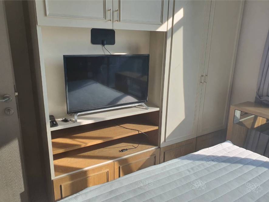 2 Bedrooms, 1 Bathroom 45.35sqm 17th Flr @ Ideo Mobi Sukhumvit 81 For Rent 27,999THB & For Sale 5,999,999MB