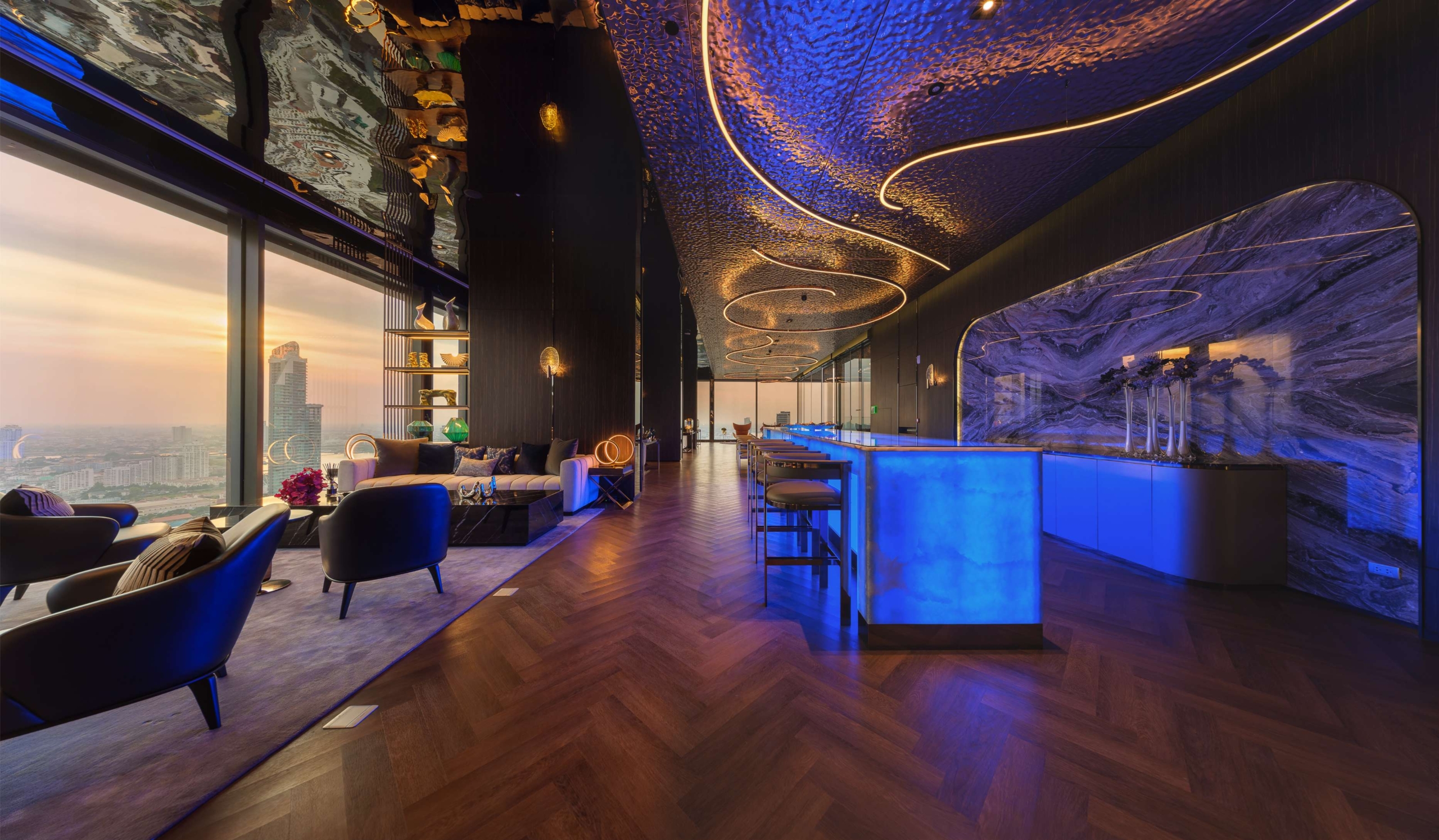 1 Bedroom, 1 Bathroom 43.5sqm 10th Flr @RHYTHM Charoenkrung Pavilion For Sale 7,480MB