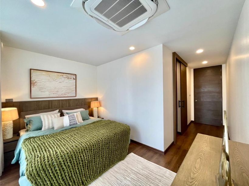 4 Bedrooms, 3 Bathrooms 200sqm @Luxurious Townhouse with Private Rooftop – Best of Sathorn-Silom For Rent 120kTHB/Month