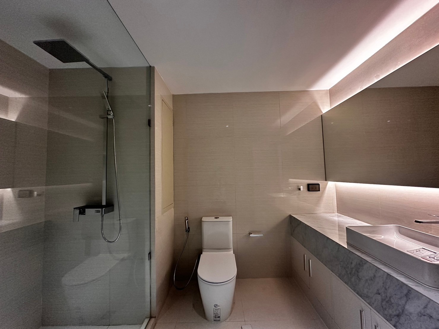 3 Bedrooms, 3 Bathrooms 251sqm @D.S. Tower 1 Sukhumvit 33 For Rent 120,000THB/Month