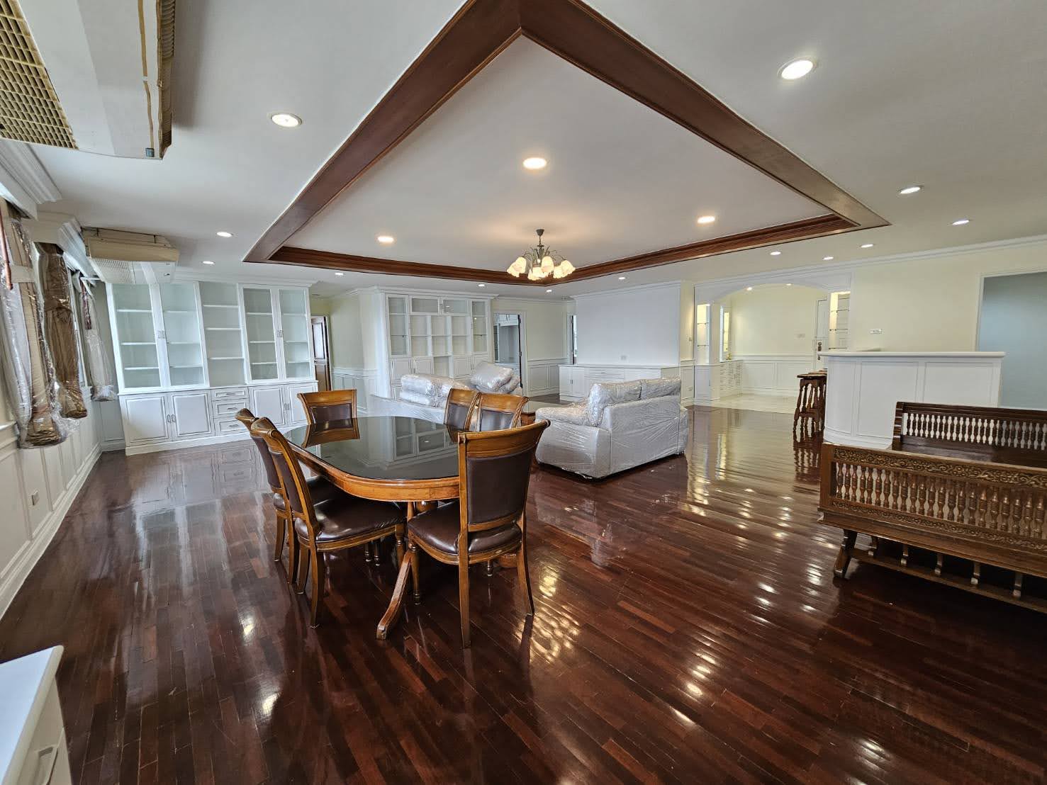 3 Bedrooms, 4 Bathrooms 236sqm @D.S. Tower 1 Sukhumvit For Rent 69,000THB/Month