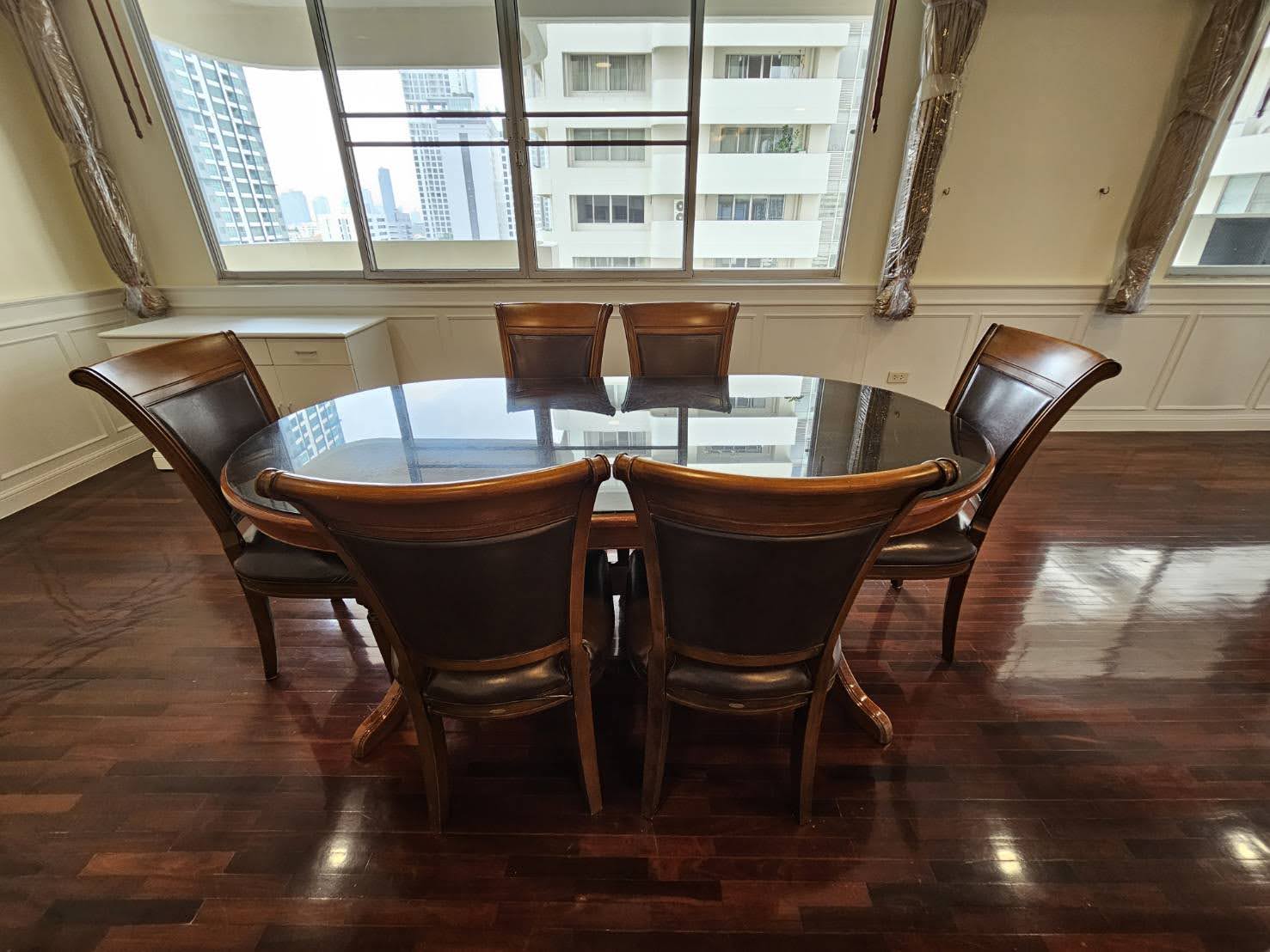 3 Bedrooms, 4 Bathrooms 236sqm @D.S. Tower 1 Sukhumvit For Rent 69,000THB/Month