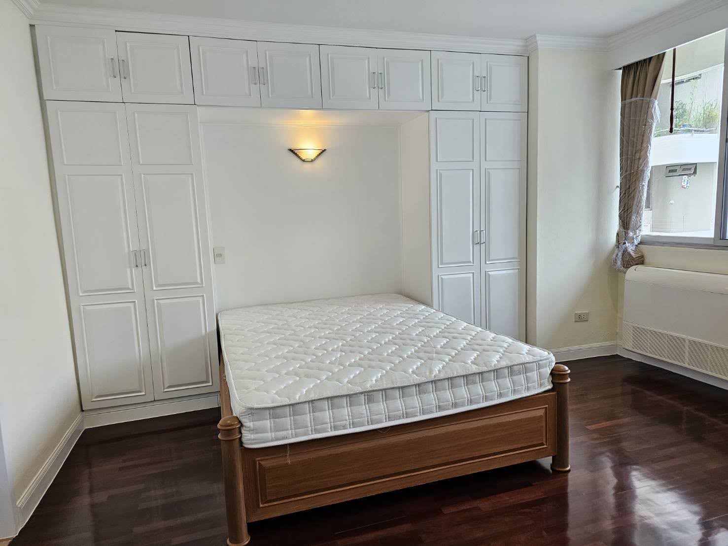 3 Bedrooms, 4 Bathrooms 236sqm @D.S. Tower 1 Sukhumvit For Rent 69,000THB/Month
