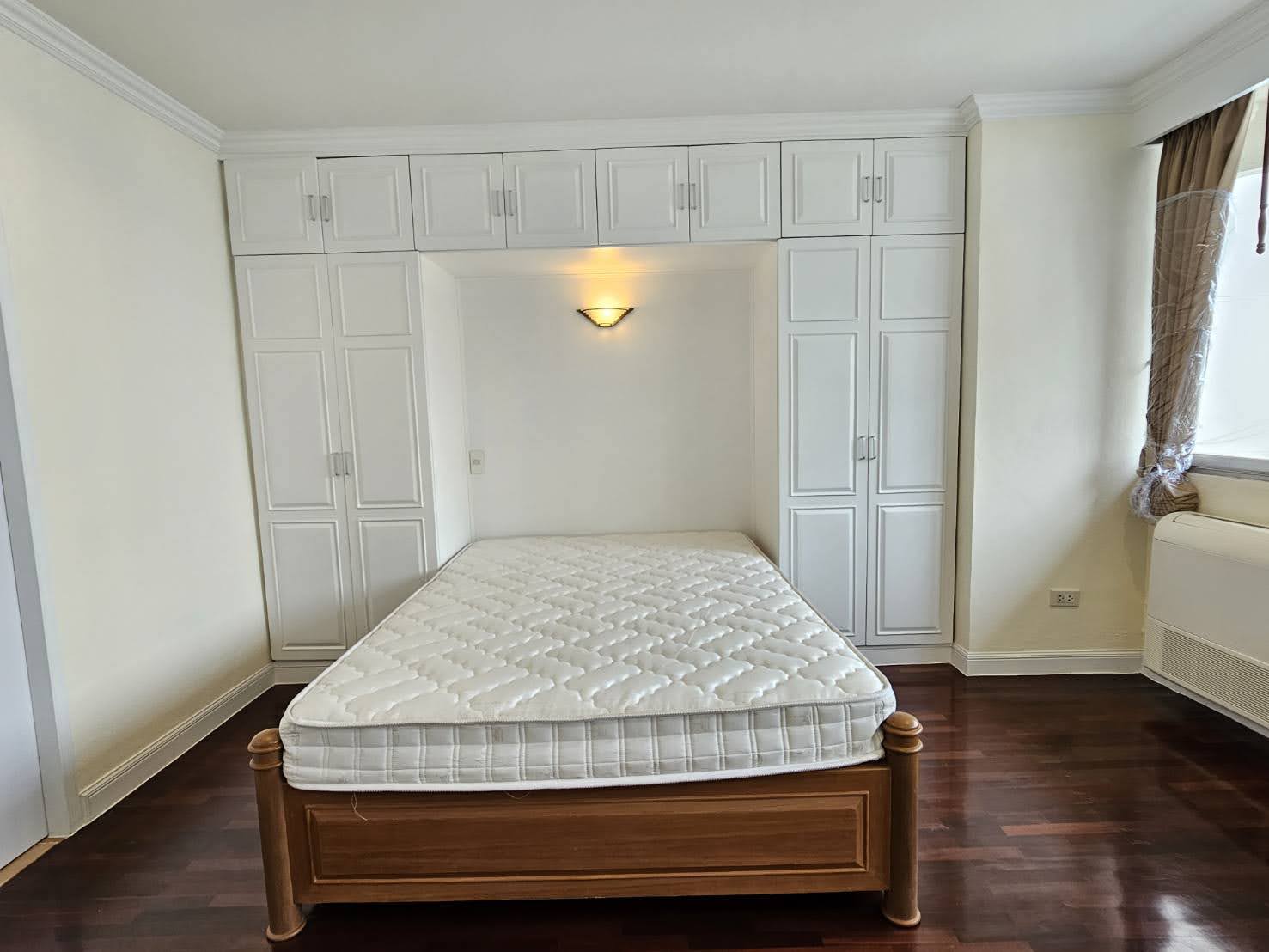 3 Bedrooms, 4 Bathrooms 236sqm @D.S. Tower 1 Sukhumvit For Rent 69,000THB/Month