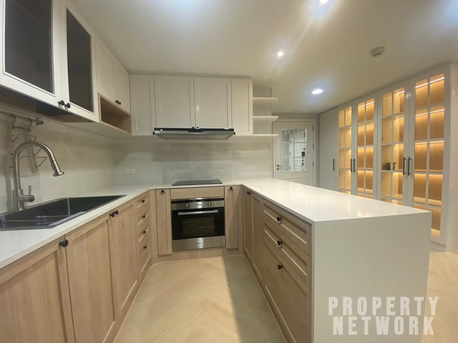 3 Bedroom, 3 Bathroom 133sqm @Supalai Place Sukhumvit 39 For Sale 15.5MB