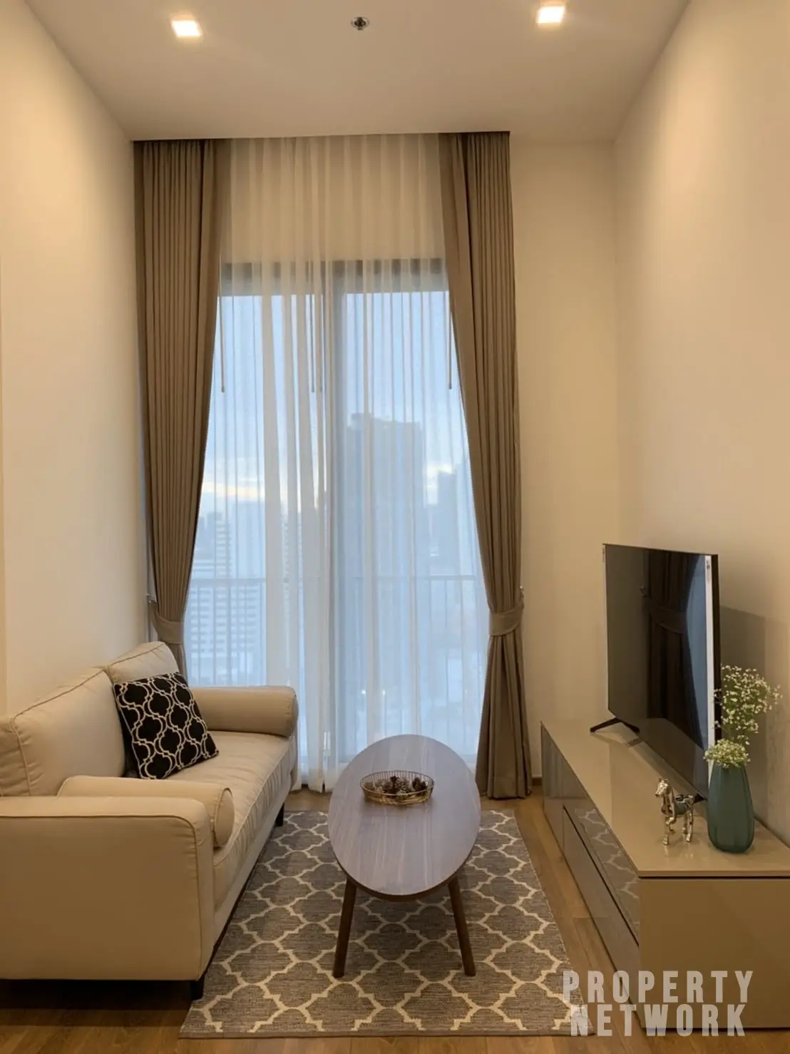 2 Bedrooms, 2 Bathroom 52sqm 28thFlr @Noble BE 33 For Rent 40,000THB/Month