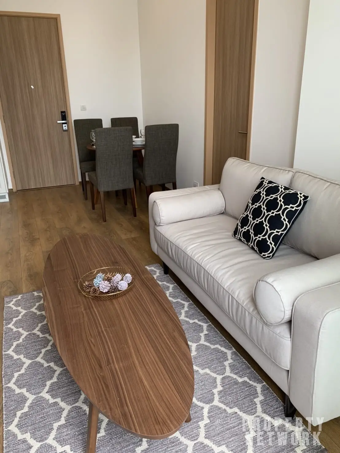 2 Bedrooms, 2 Bathroom 52sqm 28thFlr @Noble BE 33 For Rent 40,000THB/Month