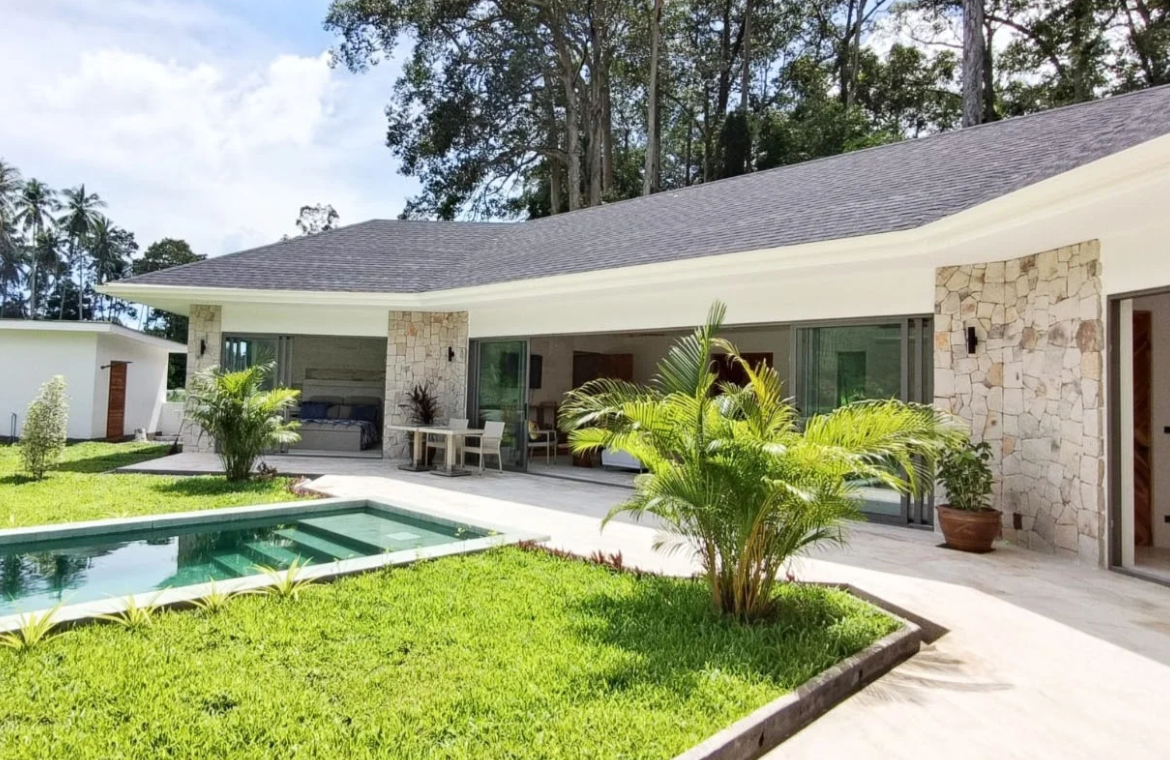 3 Bedrooms/ 4 Bathrooms 330sqm @NEW SINGLE STOREY HOUSE SURROUNDED BY AN AMAZING MOUNTAIN/ JUNGLE VIEW For Sale 13,900,000 THB