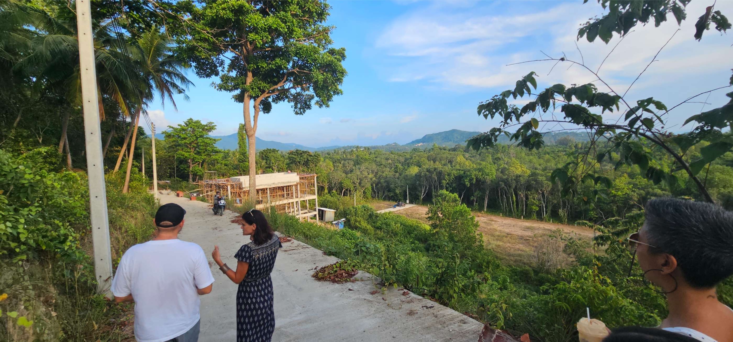 1600 SQM LAND HING KONG TOP HILL IS FOR SALE 6.5MB