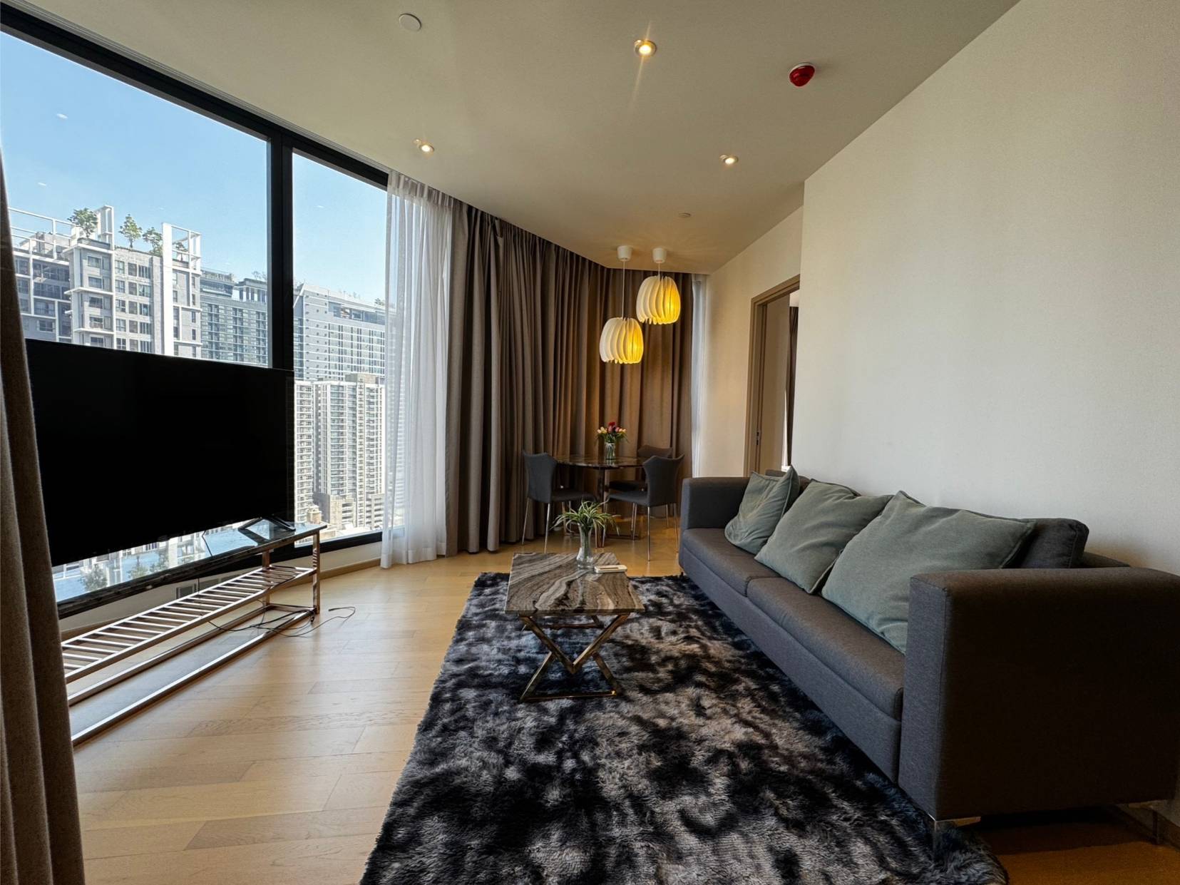 2 Bedrooms,2 Bathrooms 67sqm 25th Flr @Ashton Asoke Rama 9 For Rent 65,000THB/Month
