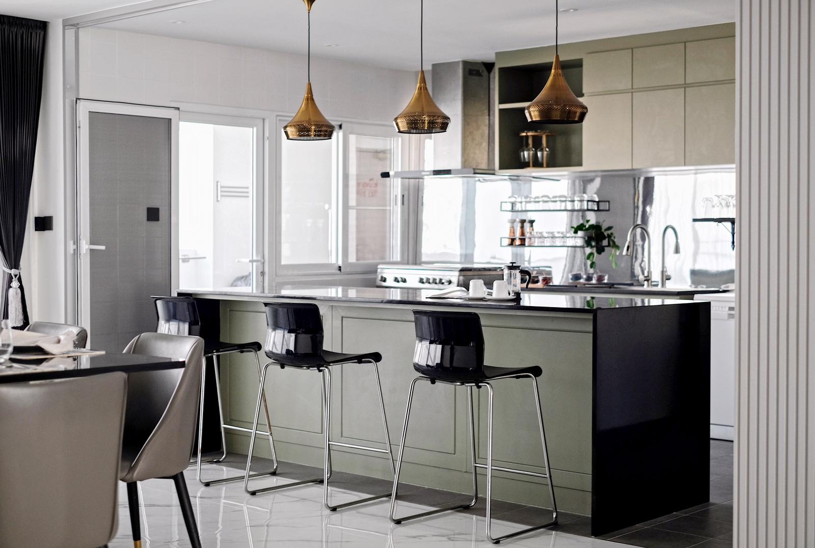 3 Bedrooms,4 Bathrooms 250sqm @D.S. Tower 1 Sukhumvit 33 For Rent 120,000THB/Month