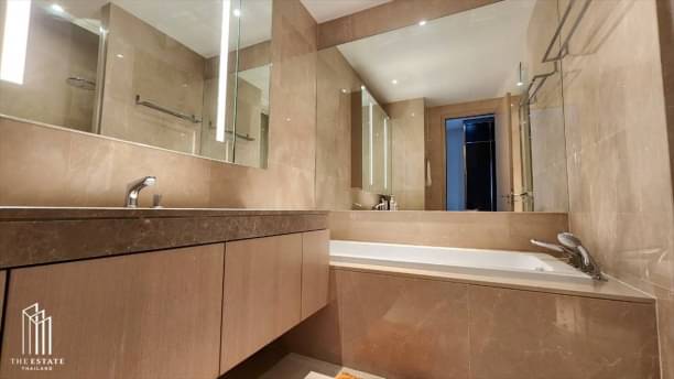 2 Bedrooms, 2 Bathrooms 126sqm 23rd Flr @Magnolias Waterfront Residences For Rent 130,000THB/Month