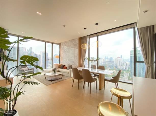2 Bedrooms, 2 Bathrooms 90sqm 22nd Flr @The Strand Thonglor For Rent 130,000THB/Month