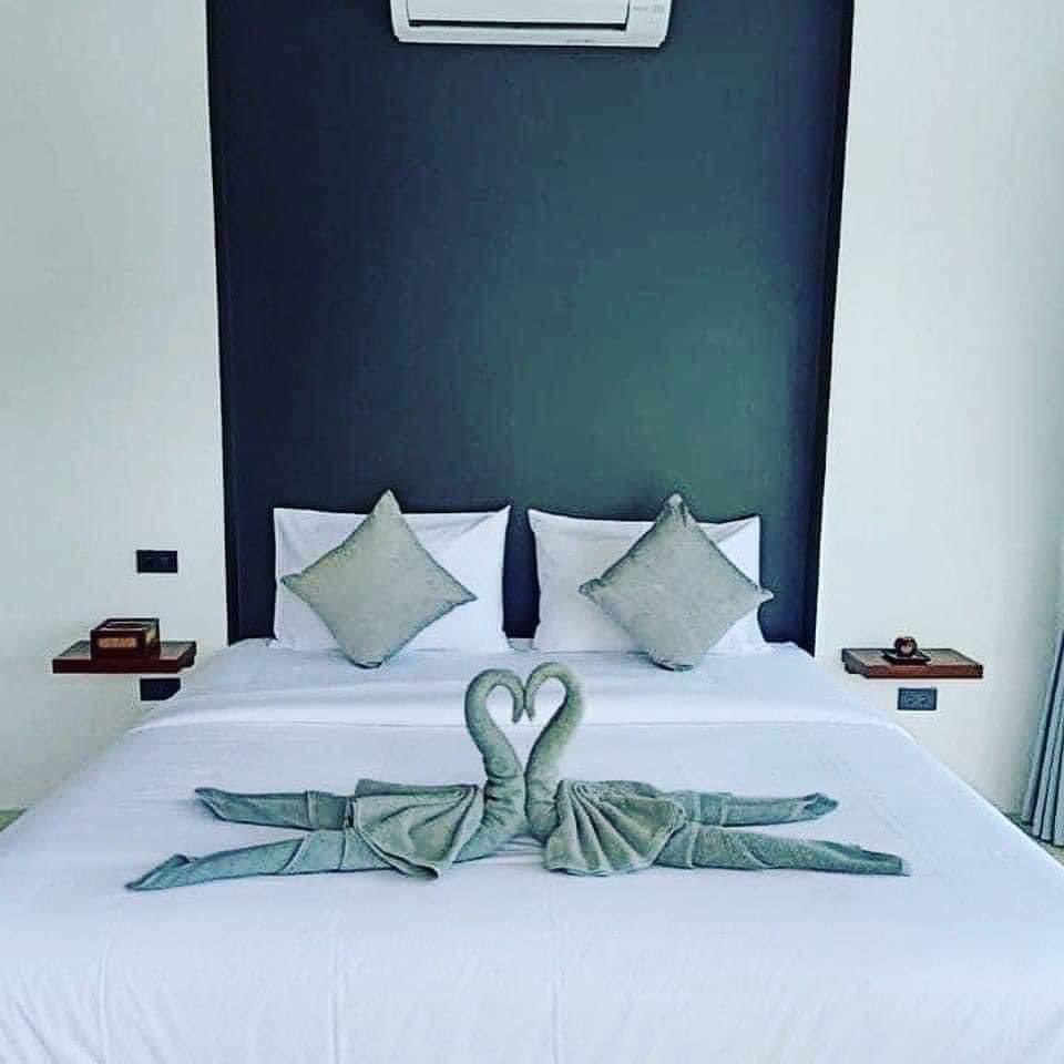 Experience luxury living at Villa Jungle, Koh Samui's sanctuary with stunning sea views. For Sale 15.5MB