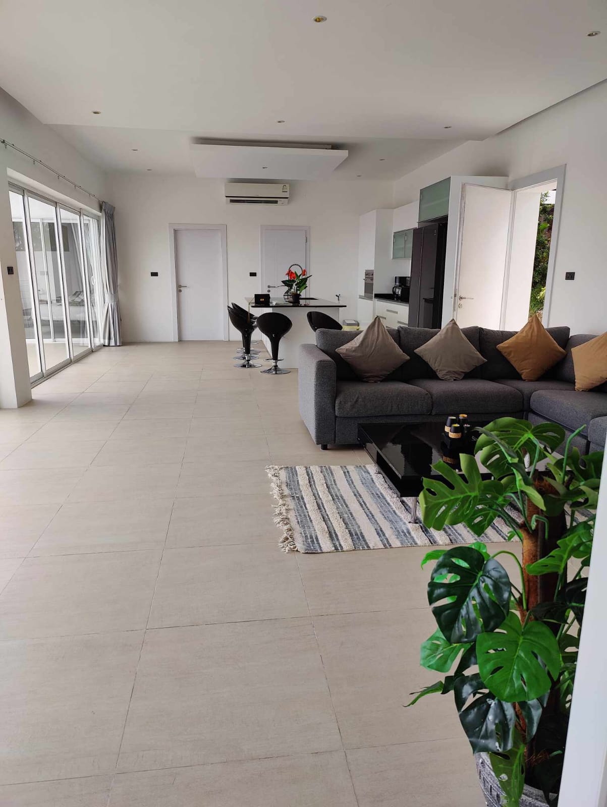 Experience luxury living at Villa Jungle, Koh Samui's sanctuary with stunning sea views. For Sale 15.5MB