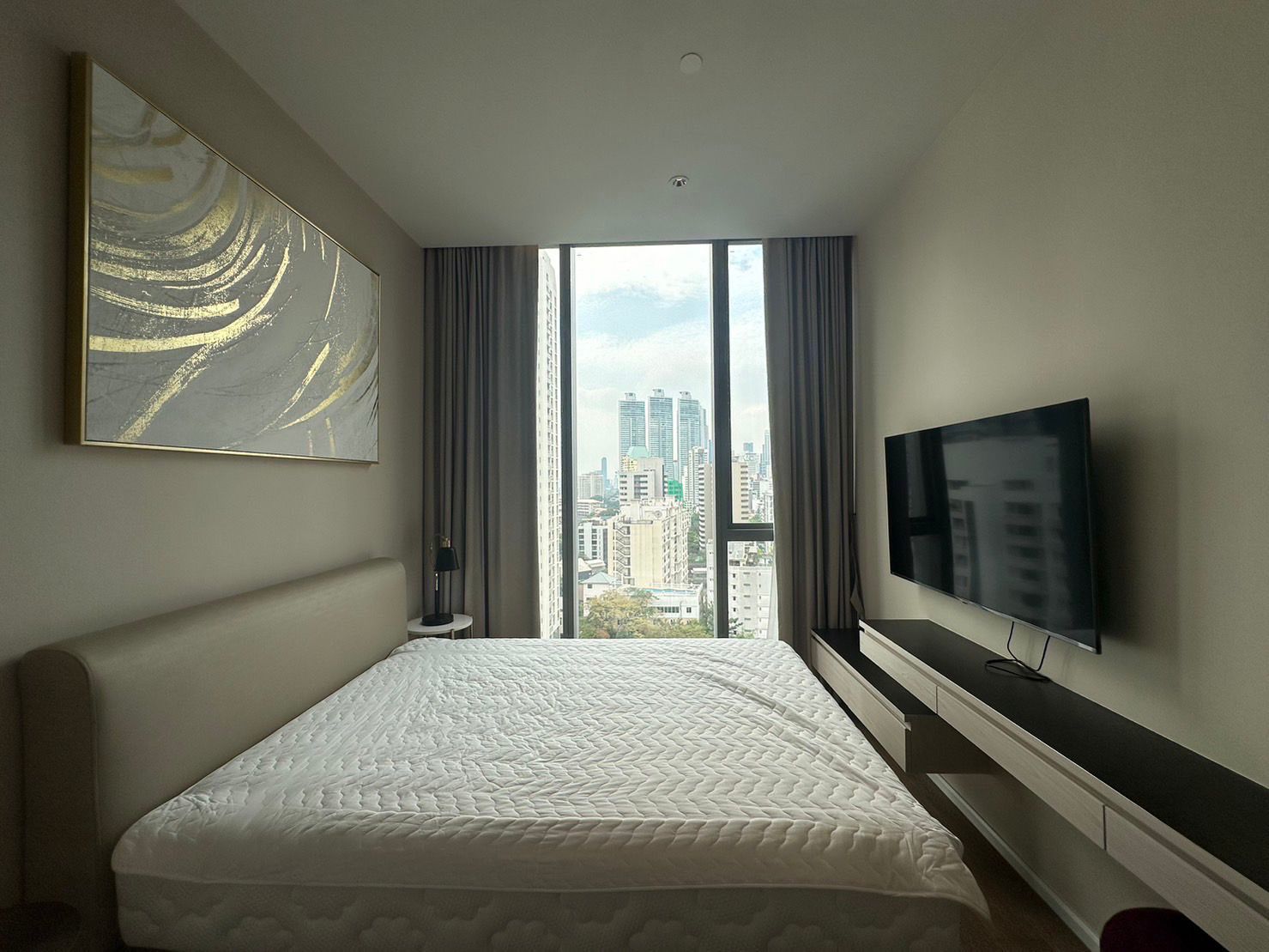 2 Bedrooms, 2 Bathrooms 105sqm 12th Flr @ Kraam Sukhumvit 26 For Rent 120,000THB/Month