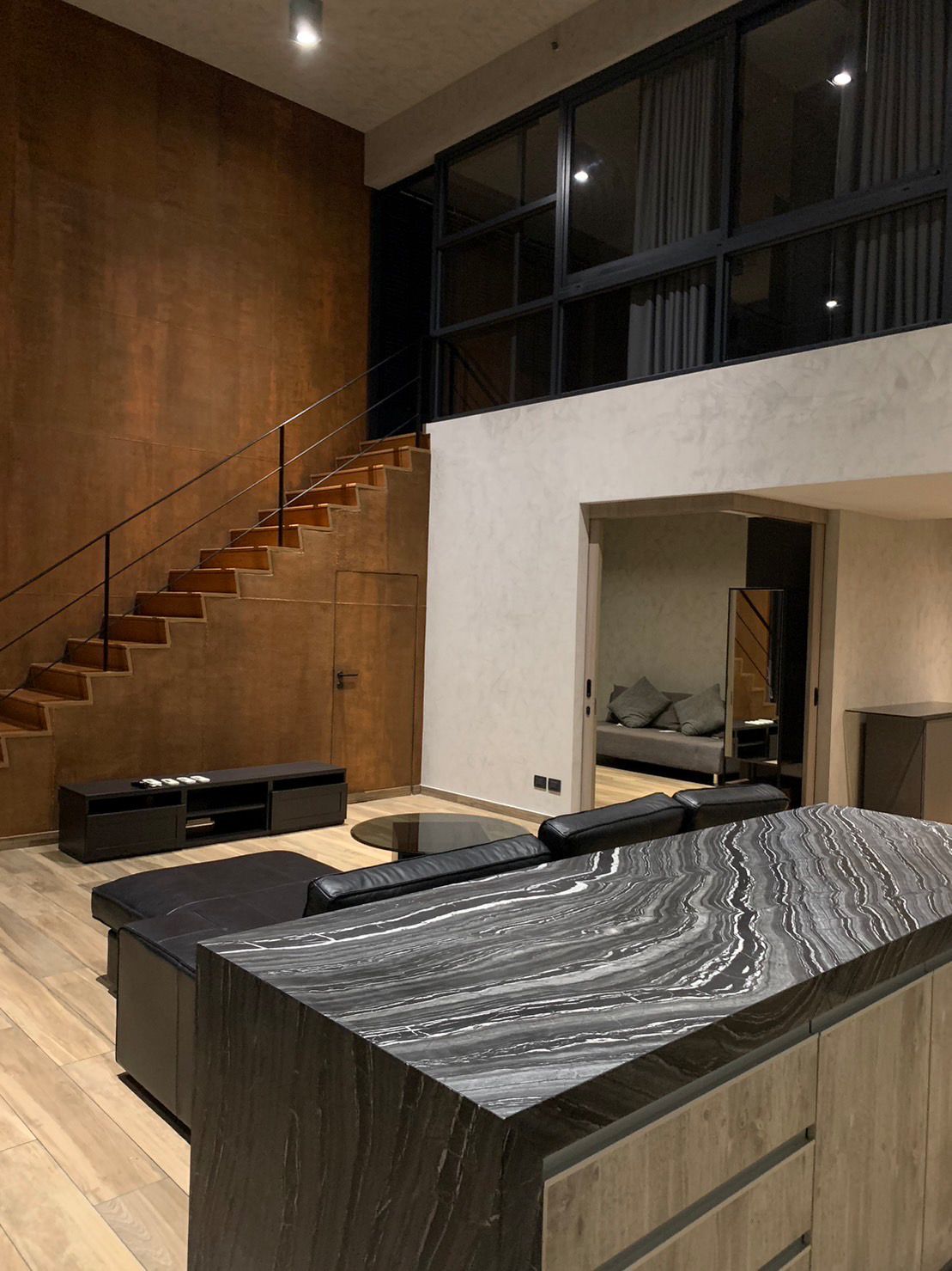 2 Bedrooms, 2 Bathrooms 120sqm 37th Flr @The Lofts Asoke  For Rent 120,000THB/Month