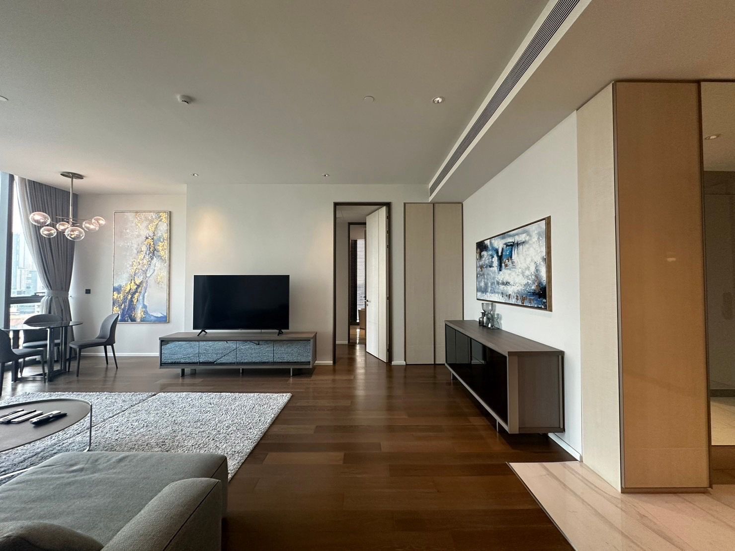 2 Bedrooms, 2 Bathrooms 105sqm 12th Flr @The Lofts Asoke  For Rent 120,000THB/Month