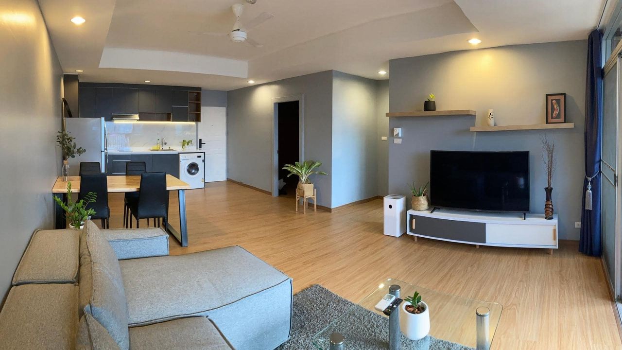 2 Bedrooms, 1 Bathroom 78sqm 13th Flr @Monterey Place Condominium For Rent 36,000THB/Month