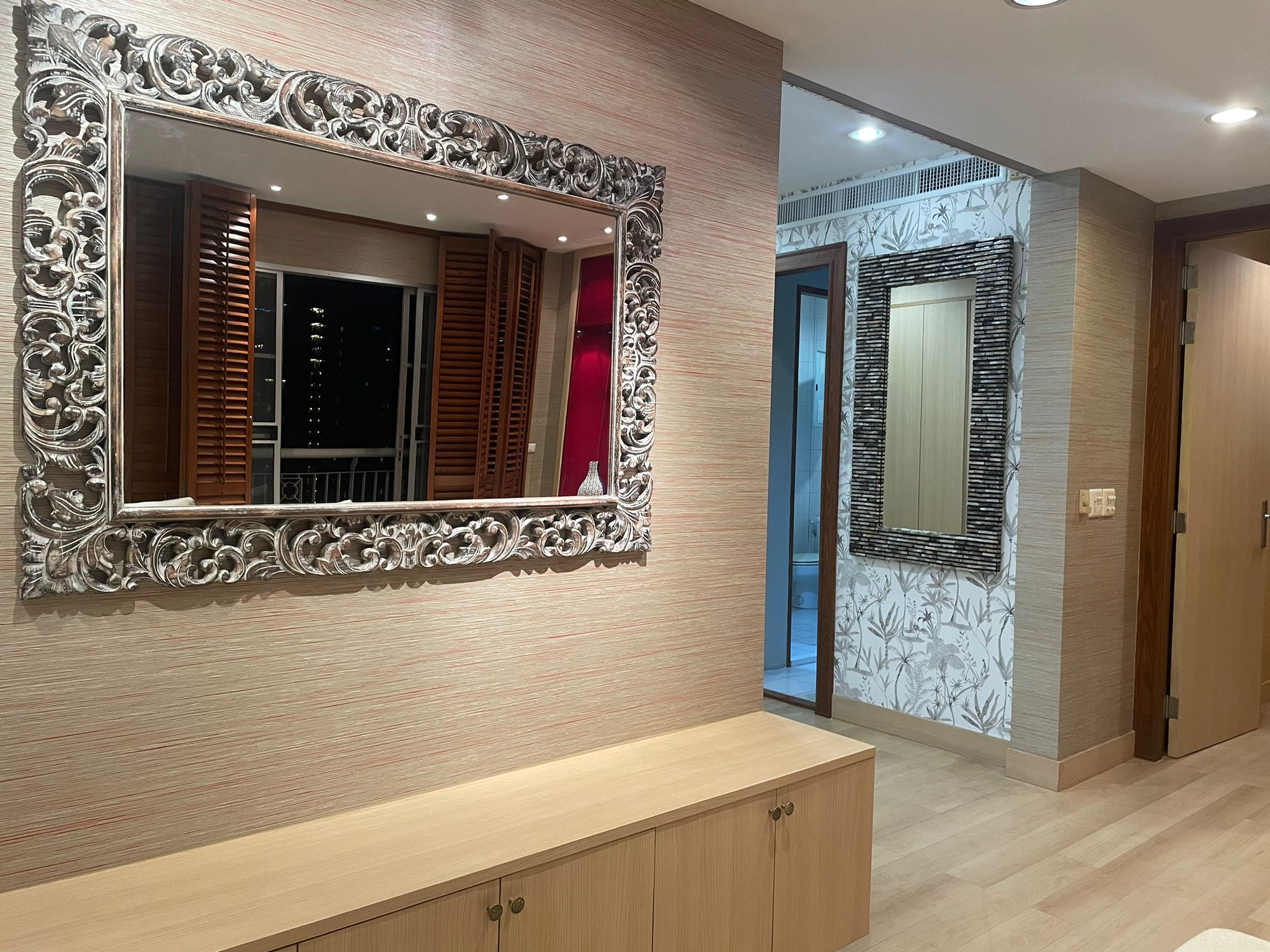 2 Bedrooms, 2 Bathroom 160sqm Top Floor @ CitiSmart Sukhumvit 18 For Sale 25MB