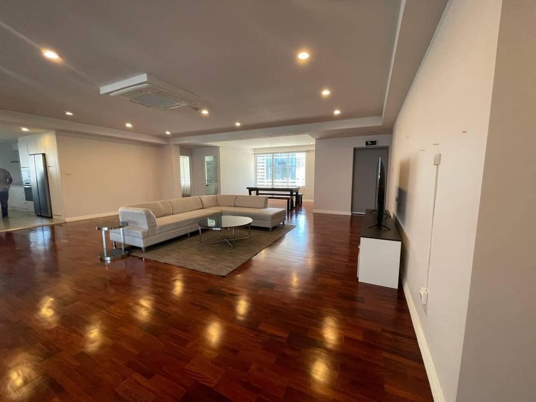 4 Bedrooms, Bathrooms + Office Room +Maid Room 420sqm 6th Flr@P.R. Home II For RENT Fully Furnished 145,000THB & Unfurnished 125,000THB/Month